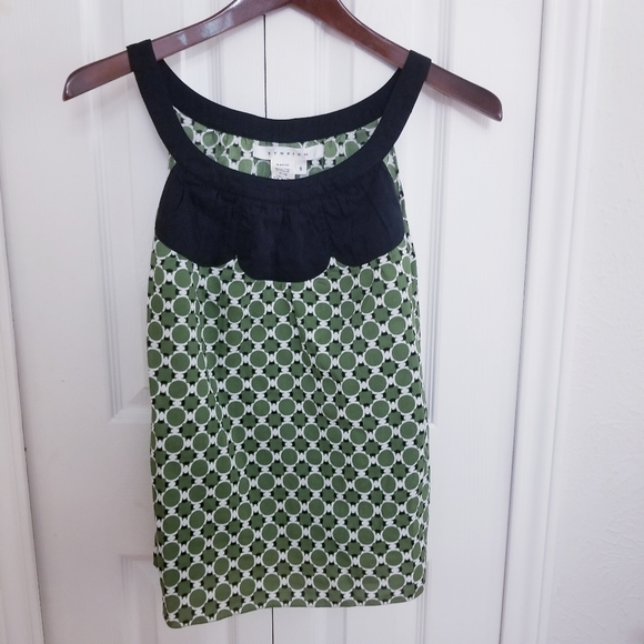 Geometric Print Top - Picture 2 of 12
